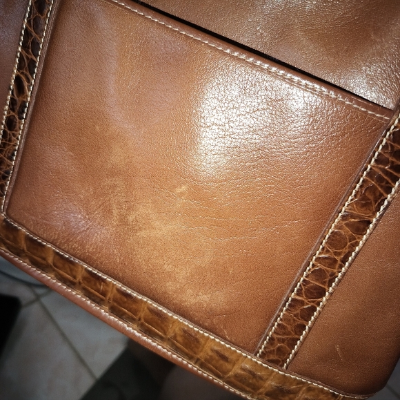 Brahmin Tuscan Leather Shoulder Brown Moc Croc Trim Detachable Pouch. Adj Straps - Picture 6 of 16